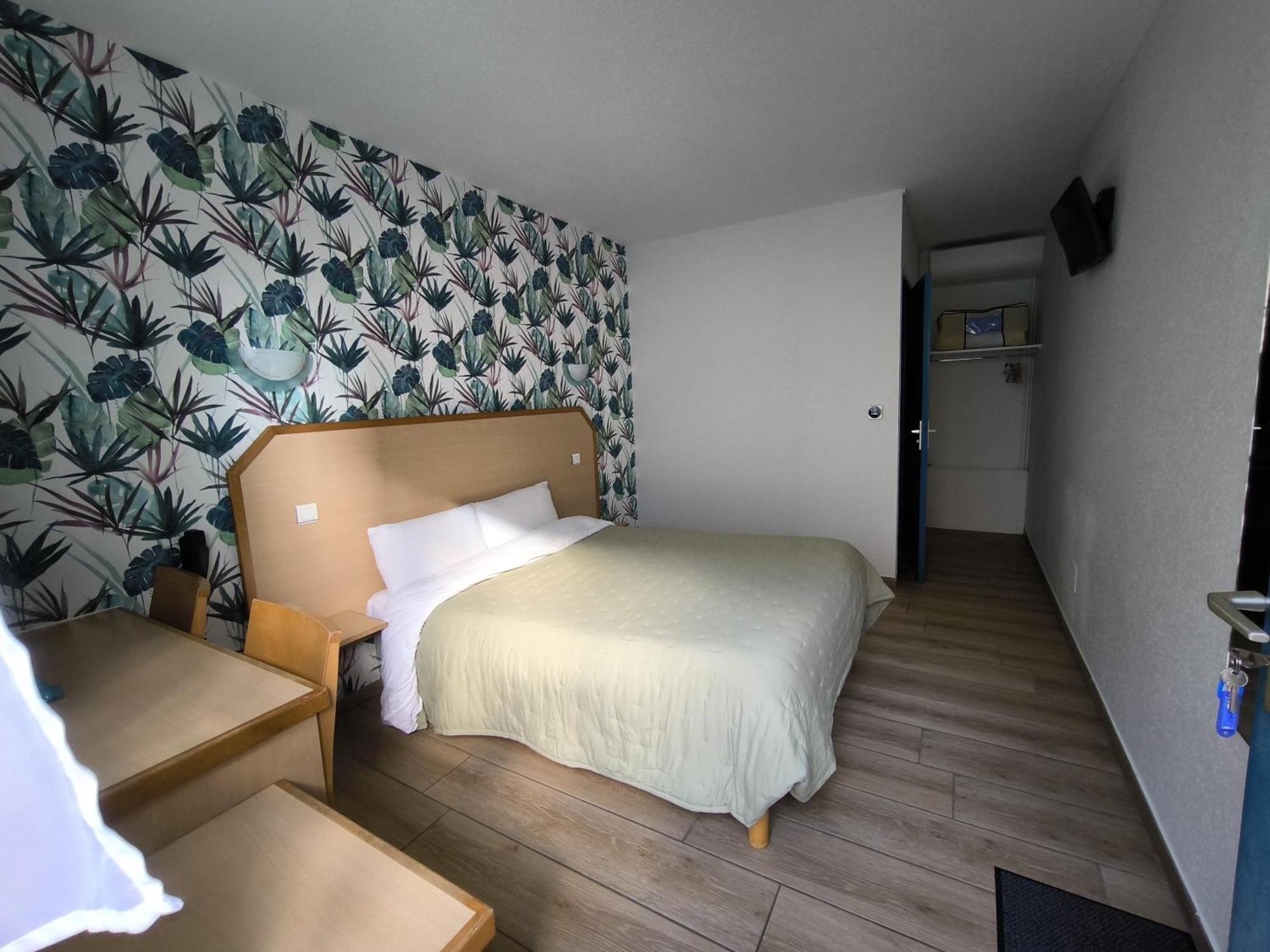 Hotel Le Laury'S Onet-le-Chateau Bagian luar foto